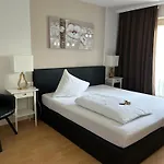 Berg Hotel *